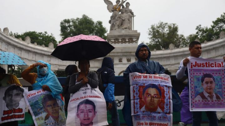 Caso Ayotzinapa: padres de los 43 acudirán con escepticismo a reunión con Sheinbaum