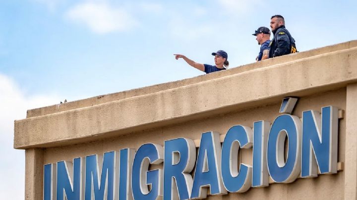 Muere mexicano herido en ataque a oficinas del ICE en Dallas; Sheinbaum pide investigación