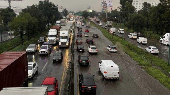 Lluvias en el Valle de México: vía López Portillo y México-Querétaro colapsan