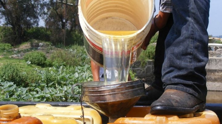 Encuentran camioneta robada con huachicol y balazos en Tula