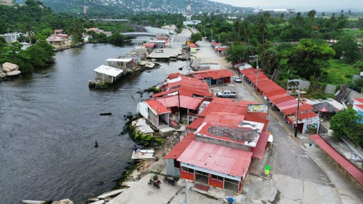 Sin apoyos, Guerrero lucha contra la devastación de Otis y John