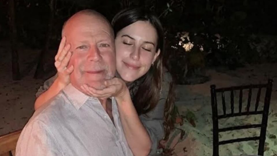 Posible con él para reconfortarlo