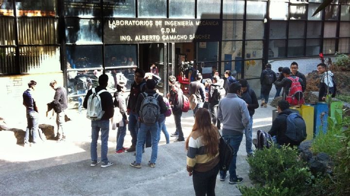 Educación superior en México aumenta, pero gasto por estudiante disminuyó: OCDE