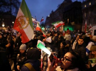 Trump envió de contrabando internet Starlink a Irán tras protestas, según WSJ