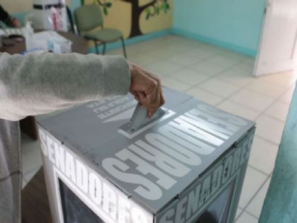 Expertos y ex consejeros electorales ven riesgo de inconstitucionalidad en Plan B