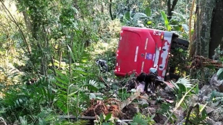 Ellas son las 3 lesionadas tras volcadura de autobús en Naranjal, Veracruz