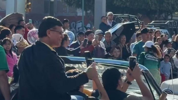 El taquero El Kali eclipsa a don Cheto y a Teo González en desfile de León