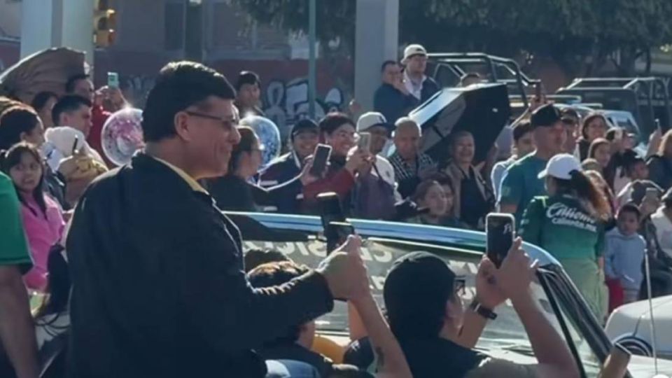 El Kali participó en el desfile de aniversario de León.