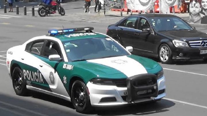 Tras persecución, capturan a dos sujetos dedicados al robo de autos en CDMX