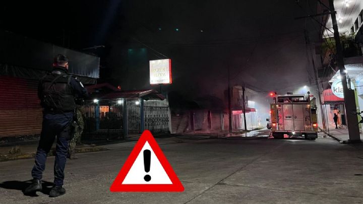 Se queman 2 negocios en Acayucan; investigan si fueron provocados por extorsión