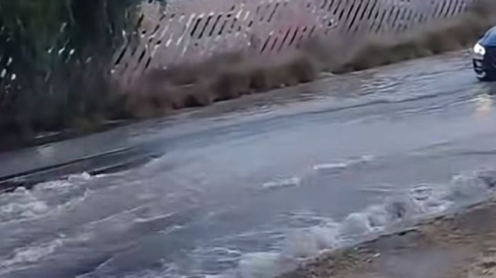 Fuga de Sapal afecta suministro de agua en colonias del oriente de León