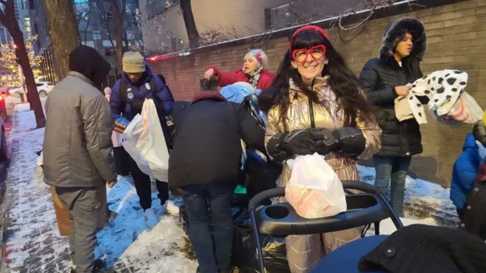 Apoya a Trump y aun así cuida a niños migrantes ante la deportación