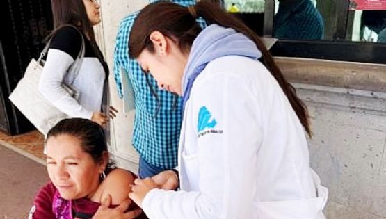 Jóvenes, sin acceso a vacunas contra el sarampión; sólo hay para infancias y grupos vulnerables