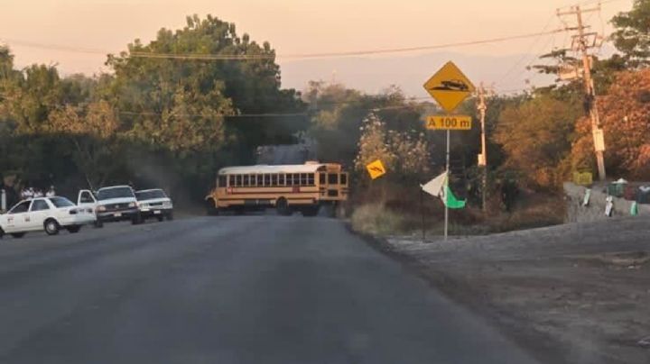 Michoacán en alerta: bloqueos carreteros en Apatzingán tras detención de “El Botox”
