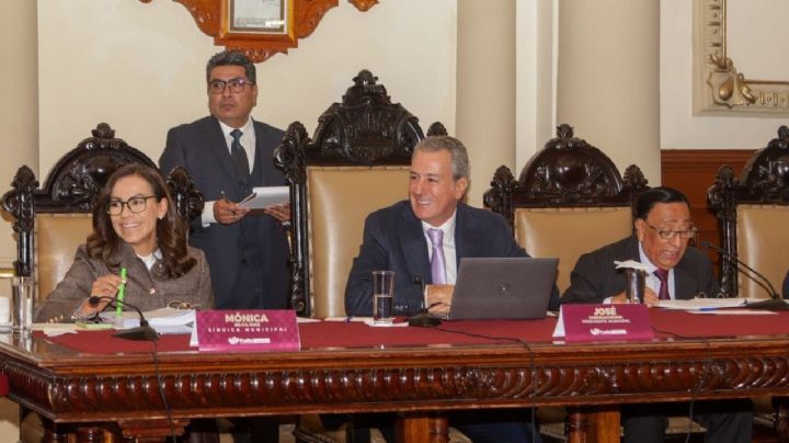 Cabildo de Puebla aprueba informes y estructura organizacional