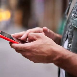 “Pueden estafar a mi nombre”: usuarios se niegan a dar su CURP y vincular su celular