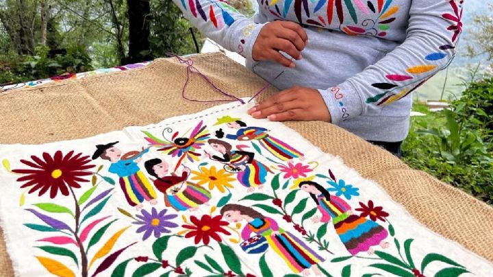 Acusan a Shein de plagiar Tenangos hidalguenses; los vende en almohadas por 139 pesos