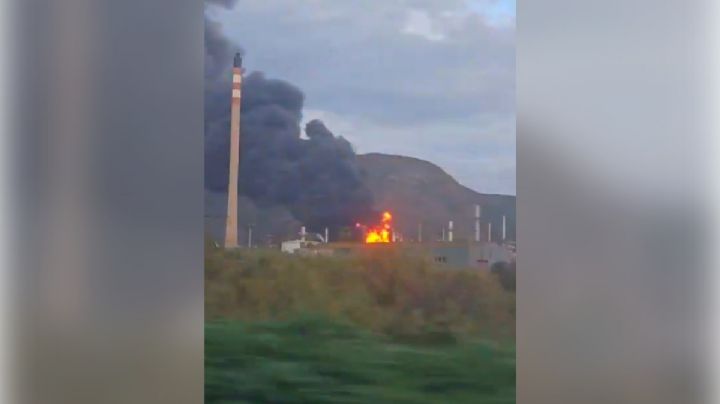 Incendio en refinería de Escombreras genera preocupación en Alumbres