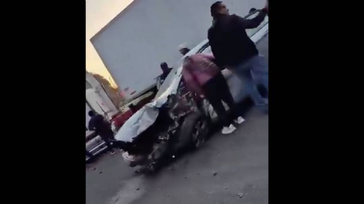 Carretera Naucalpan-Toluca: aparatoso choque entre tráiler y auto afecta vialidad