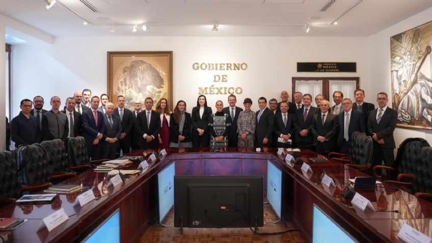Sheinbaum se reúne con banqueros; listos para financiar más crédito a la inversión