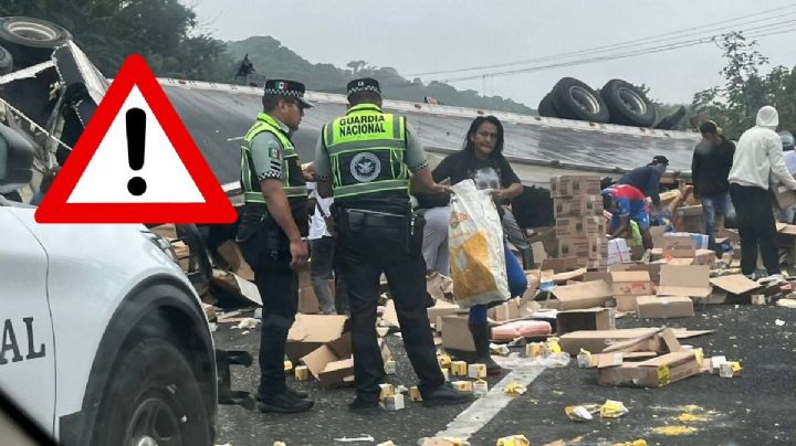 Rapiñan lácteos y carnes frías en Agua Dulce tras volcadura