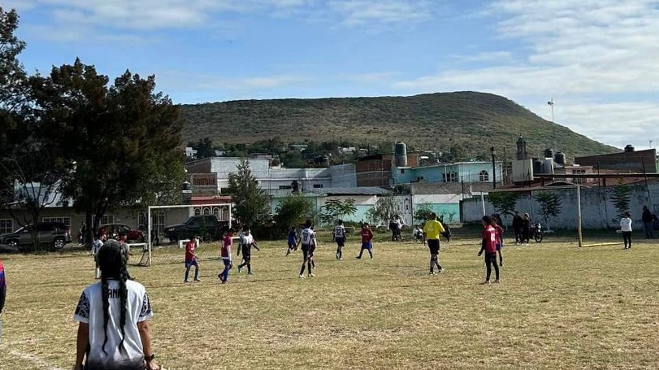 El ataque en la cancha de futbol de Loma de Flores fue al terminar un partido de futbol del Torneo de Barrios.