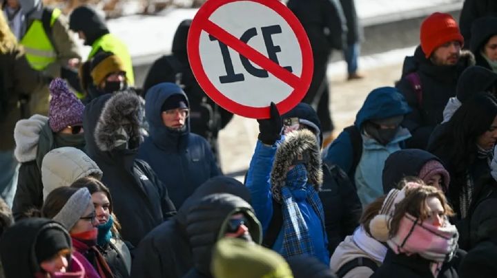 Familia mexicana, aterrada por el ICE, se encierra por dos meses en Mineápolis