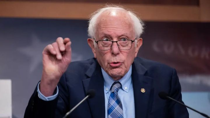 Sanders califica de "imperialismo puro" la intervención de Trump en Venezuela