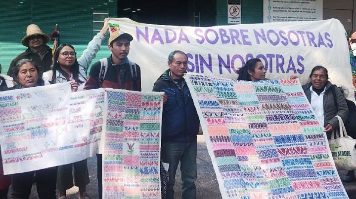 Artesanos hidalguenses avanzan en litigio por uso indebido del bordado “Flor y canto”