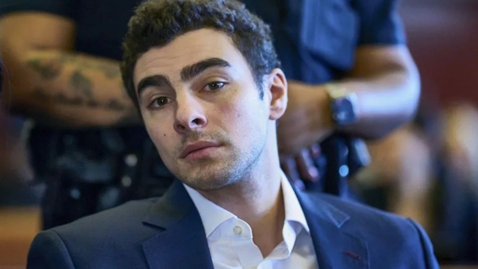 El joven de 27 años está acusado de asesinar a tiros a Thompson el 4 de diciembre de 2024 en el centro de Manhattan, delito del que se ha declarado inocente.