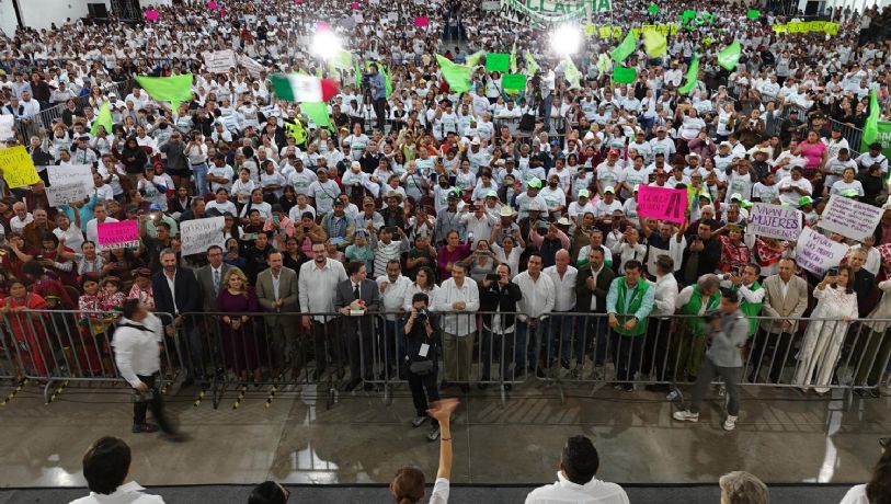 SLP: El siamesato potosino busca traje en verde