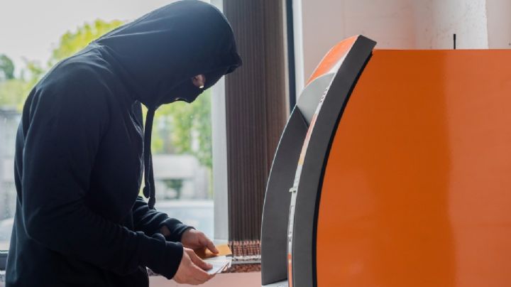 Roban a mujer 9,000 pesos en cajero de Tula; así operan los delincuentes