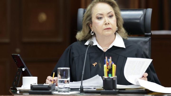 Pide ministra Esquivel permiso a Pleno para conocer asuntos de la UNAM