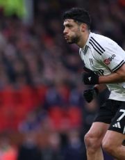 Foto descriptiva de: Raúl Jiménez hace historia con su gol al Manchester United