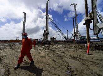 Carlos Slim refuerza alianza con Pemex: Macavil suma 33.7 millones de barriles en reservas