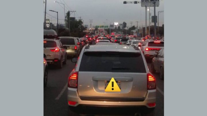 Bulevar Aeropuerto - Silao: tráfico pesado y autos detenidos esta mañana 10 de febrero
