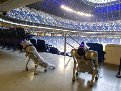 Perros robot vigilarán el Estadio Monterrey en el Mundial