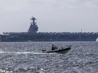 Trump ordena el traslado a Irán del portaaviones más grande del mundo ¿cómo es y qué implica?