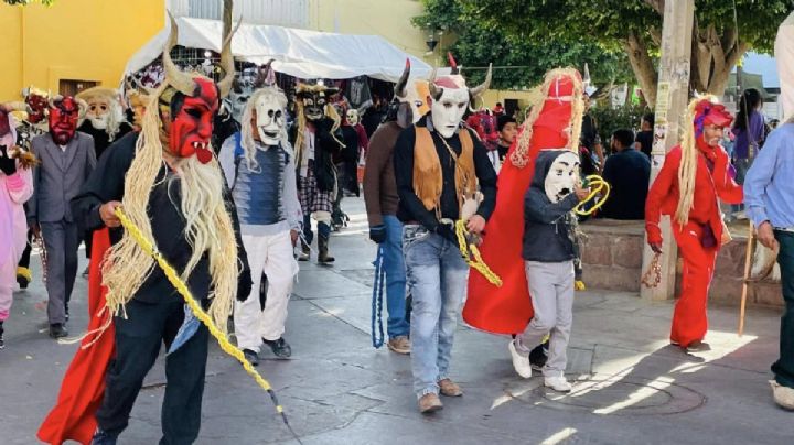 Los Therians de hace 100 años: celebran la Noche de los Robenos en Xichú