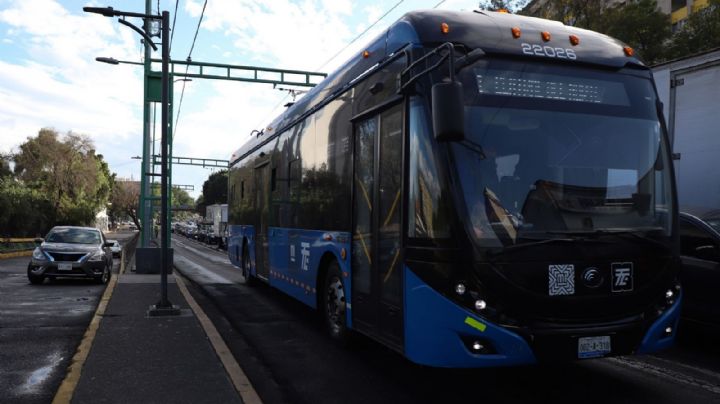 CDMX cambia diésel por autobuses eléctricos para frenar contaminación