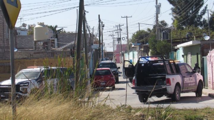 FSPE son atacados al cuidar centro de almacenamiento de combustible robado en Juventino Rosas