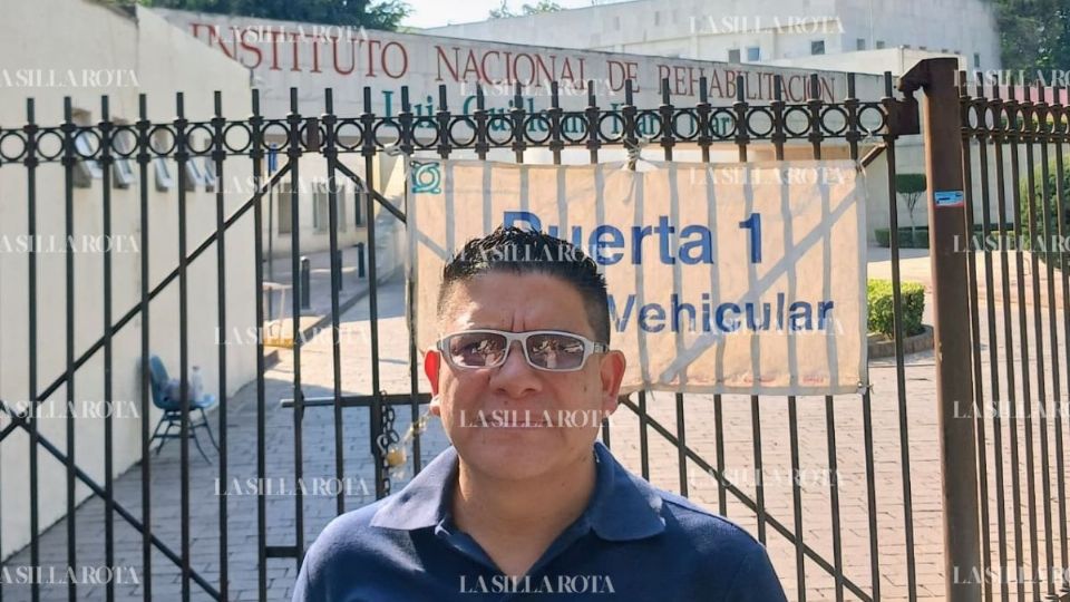 La Silla Rota realizó una serie de publicaciones periodísticas respecto a la situación al interior del INR, en las que se mencionó el abandono de la alberca utilizada para hidroterapia.