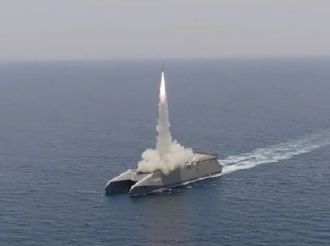 Irán prueba misil de largo alcance en medio de tensión con EU