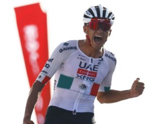 Isaac del Toro hace historia tras ser el campeón más joven del UAE Tour