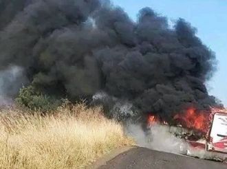 Hidalgo, otro estado en el que reportan quema de vehículos