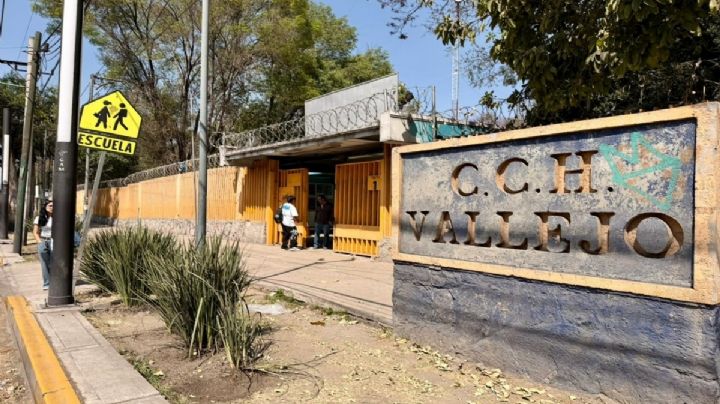 “En mi salón sólo éramos 4”: baja asistencia en prepas y CCHs tras la muerte de “El Mencho"