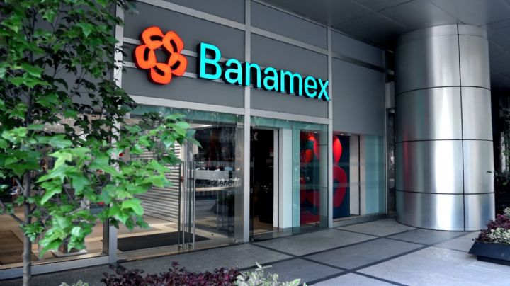 Bancos reanudan operaciones, después de violencia del domingo