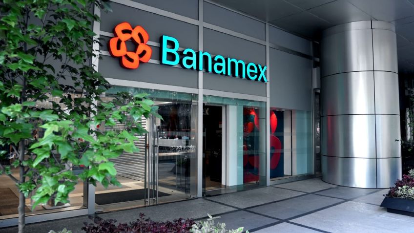 Bancos reanudan operaciones, después de violencia del domingo