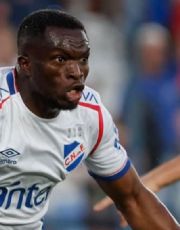 Foto descriptiva de: Cruz Azul: Así juega Christian Ebere, el nigeriano que podría fichar con La Máquina