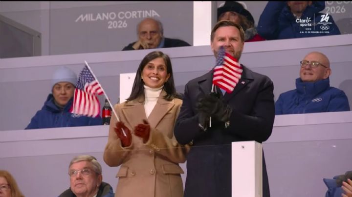 Abuchean al vicepresidente de EU en la inauguración de los Juegos Olímpicos de Invierno
